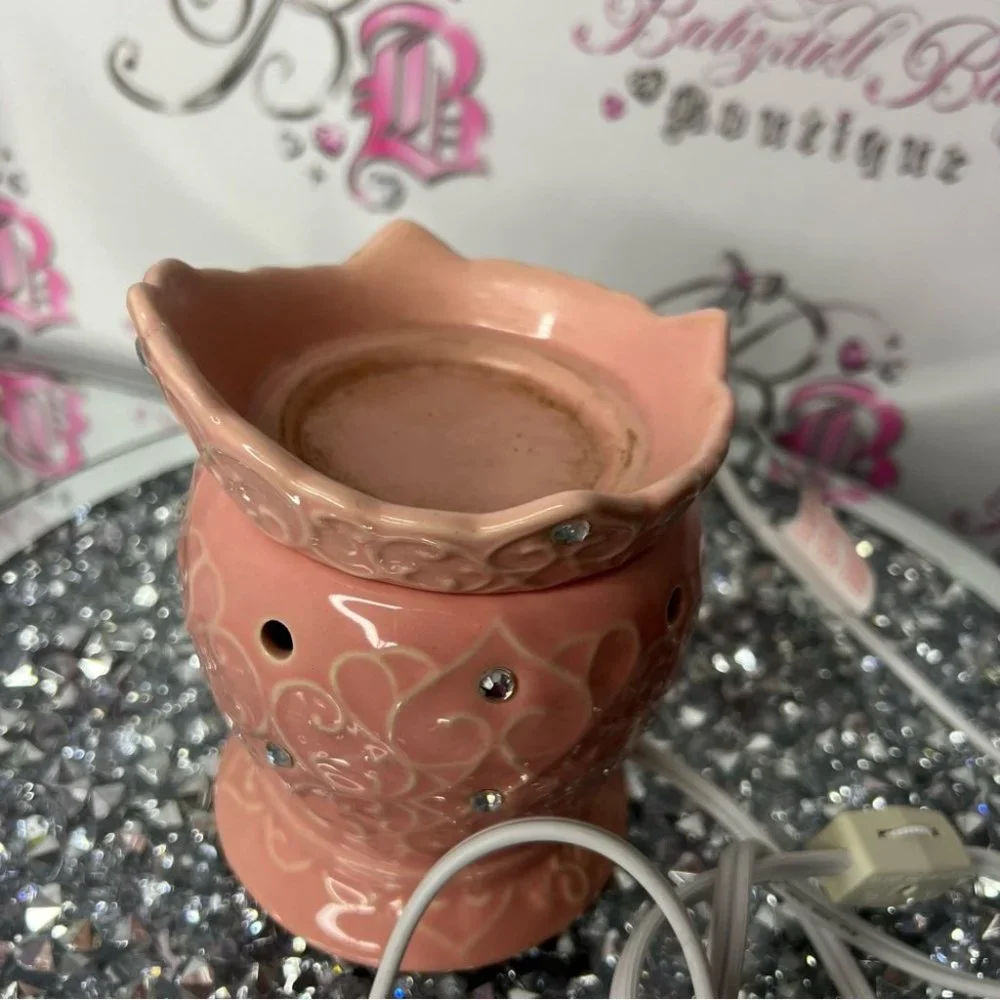 Scentsy Pink Tiara Crown Princess Rhinestone Candle Wax Warmer retired plug in - Picture 3 of 6